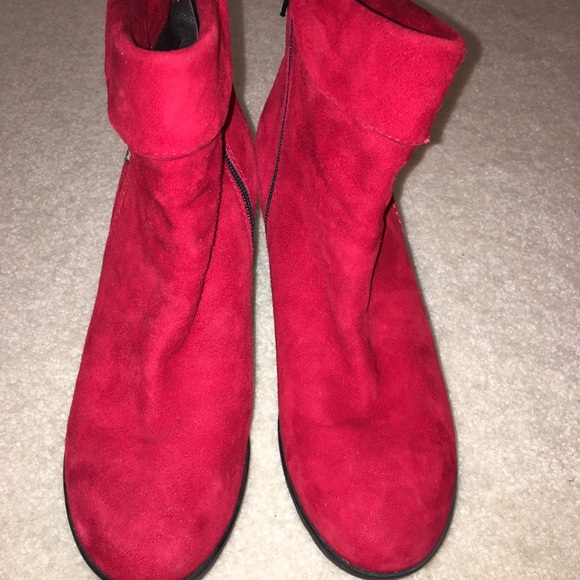 Italian 🇮🇹👢Suede Boots by Carl Scarpa - Picture 6 of 8